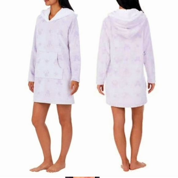 DISNEY Lounger with hood, LARGE, NWT - Picture 7 of 9